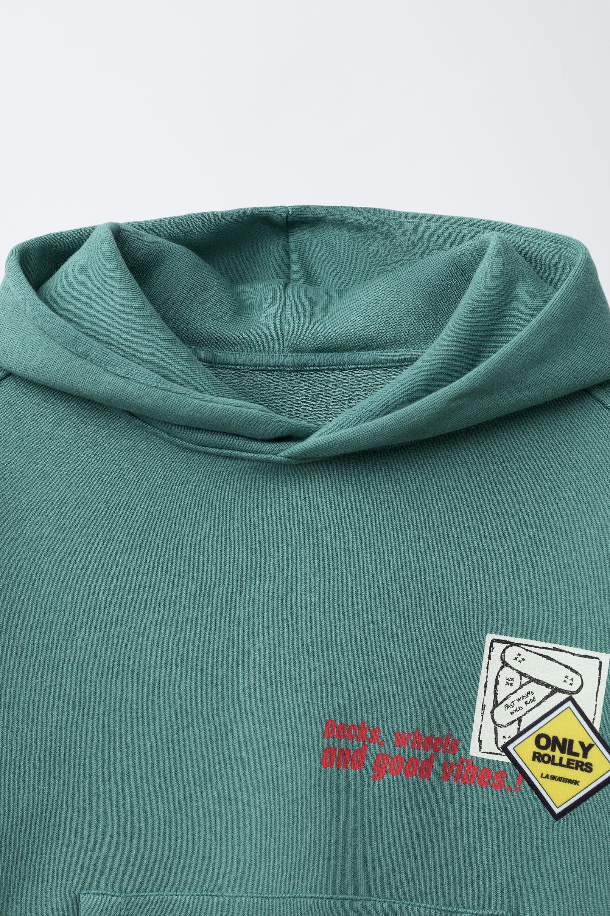 SHORT SLEEVE SKATE PATCH HOODIE